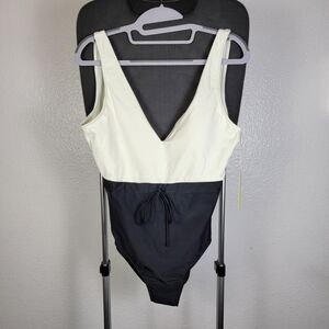Summersalt Tie-Waist Backflip Black White One Piece Swimsuit Size 10